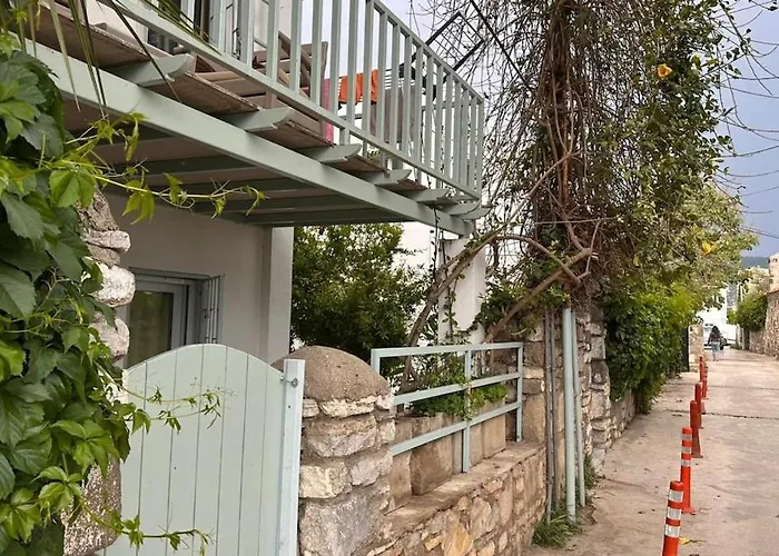 Duplex For 4 People In Center Apartment *