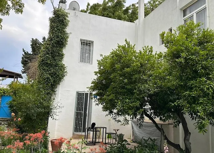 Duplex For 4 People In Center *